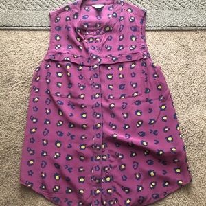 Fossil Silk Sleeveless Button Down Shirt